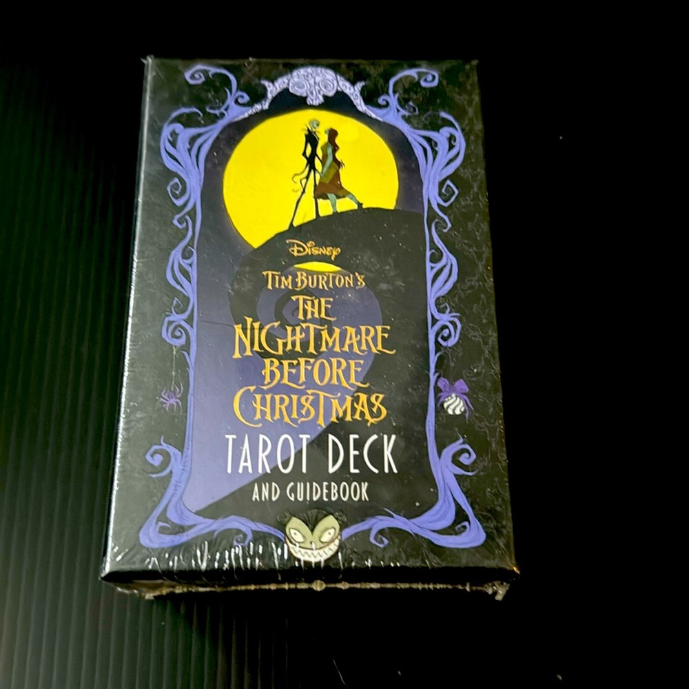 BN in plastic Nightmare Before Christmas Tarot Deck